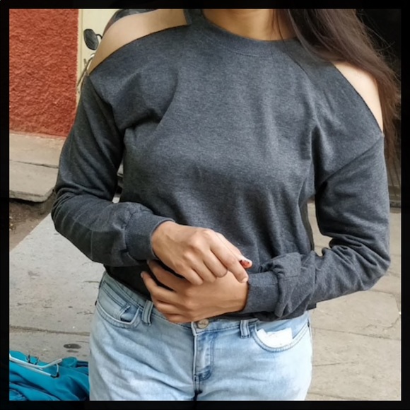 Cold shoulder pull over. - Picture 4 of 4
